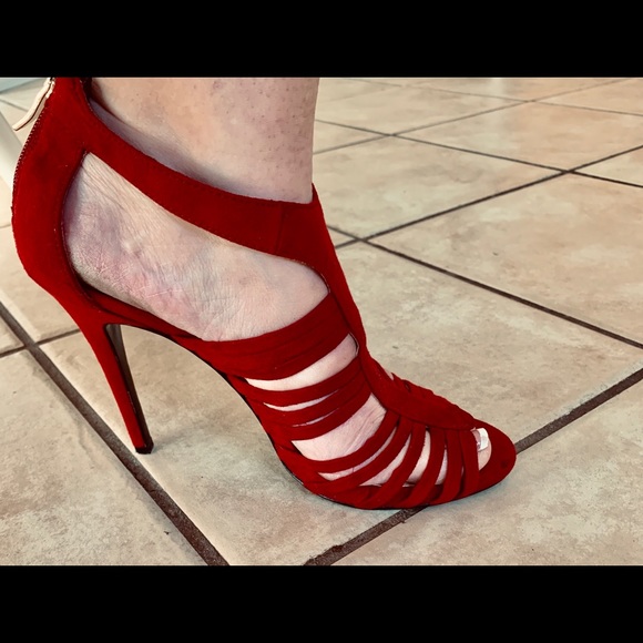 BCBG Red heels - Picture 5 of 6